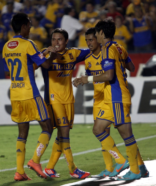 El mediocampista David Toledo encabeza la lista de transferibles de los Tigres de la UANL.