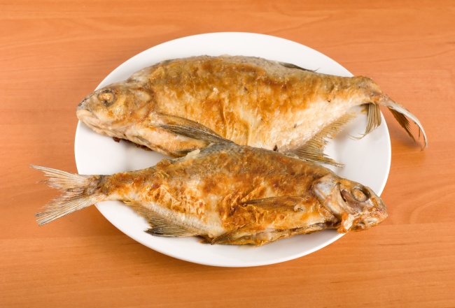 En concreto, los ácidos grasos omega-3 y DHA, o ácidos docosacahexaeónicos que contienen contribuyen a un mejor desarrollo cerebral y ocular, que se traduce en la práctica con la agudeza visual, una mejor comprensión y un mejor uso del vocabulario. INGIMAGE