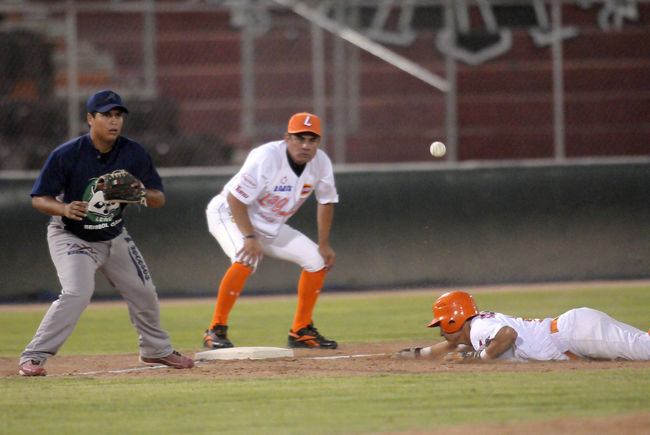 La temporada 2012-2013 de la Liga Mayor de Beisbol de La Laguna está llegando a su parte culminante. (Archivo)