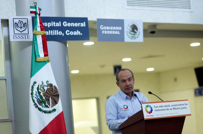 La última. Felipe Calderón visitó el estado y se despidió de los coahuilenses en inauguración de hospital. 