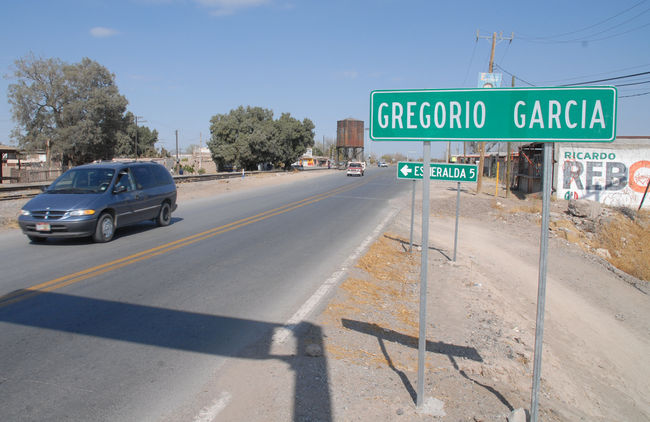 Accidente. El choque de un camión con el tren se registró en las vías situadas en la carretera Francisco I. Madero, a la altura del entronque de Gregorio García.