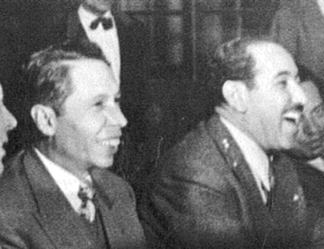 El expresidente Gustavo Díaz Ordaz y Raúl López Sánchez, exgobernador de Coahuila, en una foto de los años cincuenta del siglo XX. (Archivo de  Graciela López Mercado)
