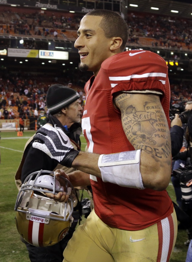 El mariscal de los 49's, Colin Kaepernick, nunca dudó en llegar a la NFL. (AP)