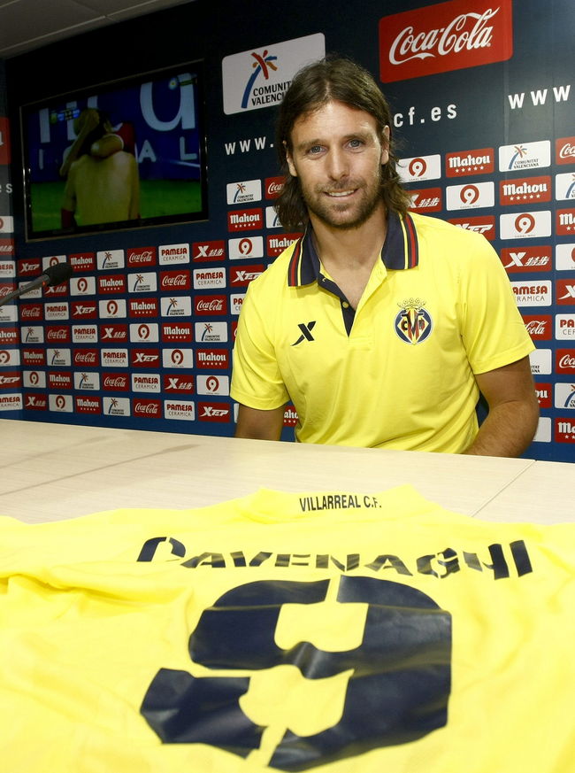 Fernando Cavenaghi llega proveniente del Villarreal de España. Pachuca firma a argentino Cavenaghi