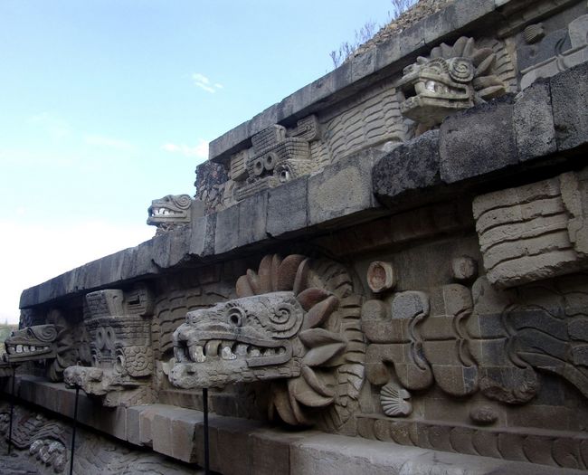 Hallan 150 cráneos en Teotihuacan