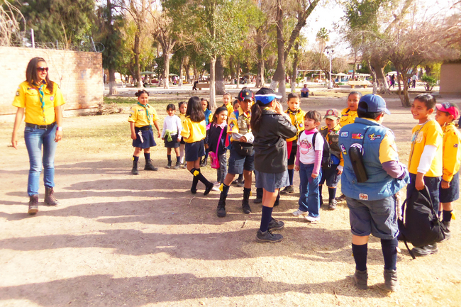 Grupos. Los Scouts se reúnen cada sábado en la Alameda de Torreón.