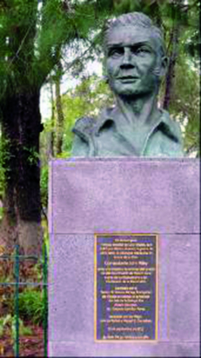 Una lápida conmemorativa y un busto de John Riley: único testimonio magro de gratitud por parte del Gobierno de la República Mexicana en el país a 163 años después de la epopeya.