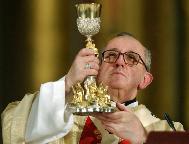 El cardenal argentino Jorge Mario Bergoglio, se convirtió en el pontífice número 266 de la Iglesia Católica. (EFE)