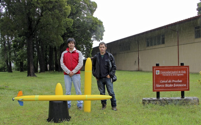 La nave incorpora sensores para la navegación, un sistema GPS y conexiones inalámbricas y puede alcanzar una profundidad de unos 200 metros. EFE