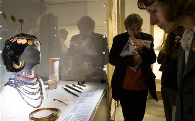 En el museo Pergamon se lleva a cabo la exhibición 'Uruk, 5,000 años de la megaciudad'. (AP)