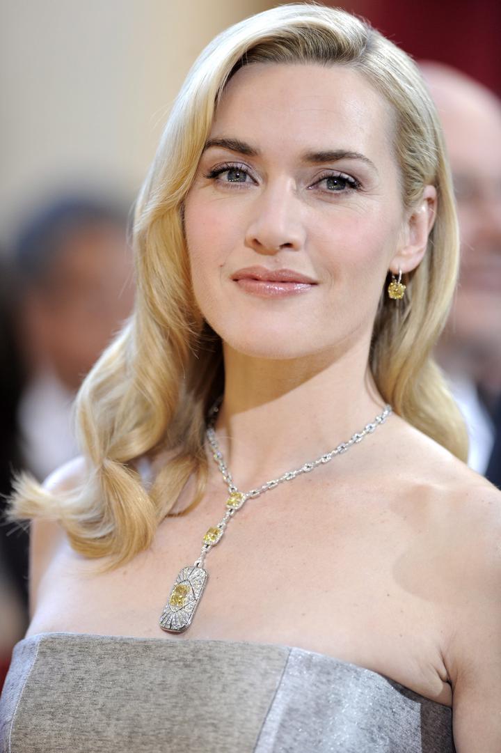 Kate es madre de Mia, de 12 años, procreada con el cineasta Jim Threapleton, y de Joe, de nueve, cuyo padre es su segundo esposo, Sam Mendes, el director de “Skyfall”. (ARCHIVO)
