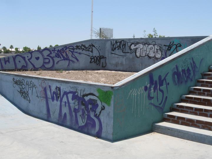 El grafiti es un problema que no se ha atacado en forma eficiente en el Skate Park y en algunos sectores destinados al patinaje es común esta estampa.