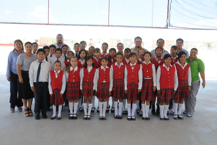 Concurso. Alumnos de la primaria Navarra España del turno vespertino, representarán a los planteles federales en canto.