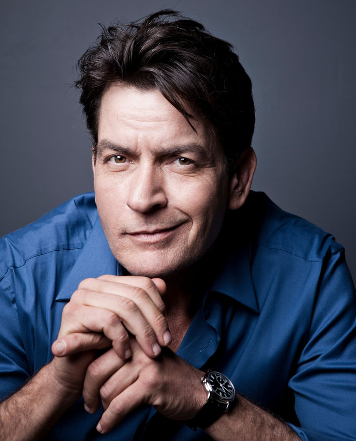 Molesto. El actor Charlie Sheen se indignó con Farrah Abraham porque ella filtró mensajes de una conversación que ambos tuvieron.