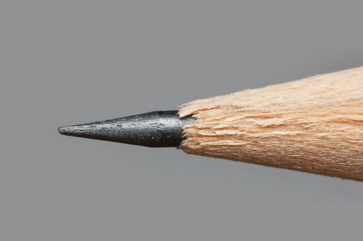 El lápiz pudo desarrollarse gracias al descubrimiento de un depósito a gran escala de grafito. INGIMAGE