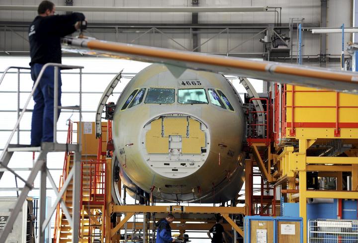 A lo grande. Elastómeros es una Pyme que aspira en ser proveedor
del clúster aeronáutico que opera actualmente en Querétaro.