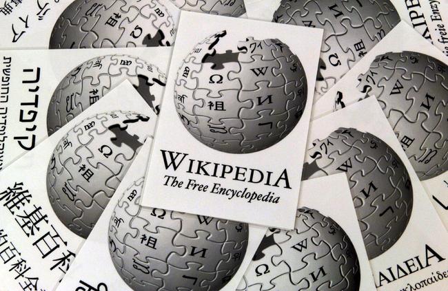 En la actualidad, Wikipedia cuenta con alrededor de un millón 27 mil artículos, los cuales no se dieron de la noche a la mañana, ya que son resultado de la colaboración de miles de personas en todo el mundo, sobre personajes, hechos históricos, entre otros temas. ARCHIVO