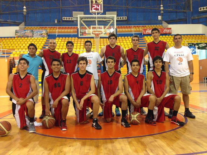 Tras un gran desempeño en el Torneo Internacional Cancún, los integrantes de la Escuela de Basquetbol Algodoneros lograron el segundo lugar.