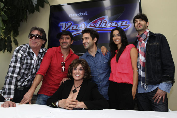 Para el ambicioso proyecto, Julissa lo producirá junto con su hijo Alejandro Ibarra, Paola Núñez y Ari Borovoy, con quien limó asperezas tras varios años de enemistad. (Notimex)
