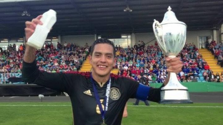 Sergio Adrián Flores Reyes, surgido del Centro de Sinergia Futbolística (Cesifut) de Ciudad Lerdo, capitán de equipo Chivas de Segunda División y de la Selección Nacional Sub 18 está en la mira del equipo West Ham de Inglaterra.