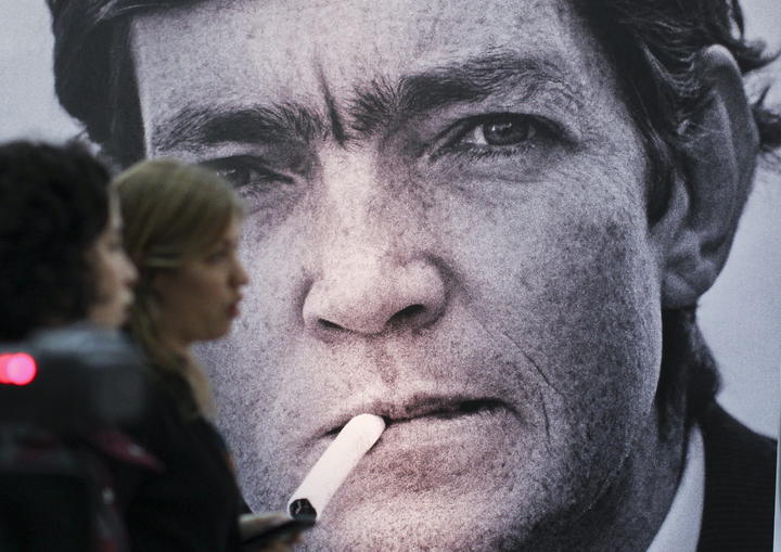 El argentino Julio Cortázar es considerado como el escritor más querido de América, por su colega mexicana, Elena Poniatowska, y por ser el autor de obras como “Rayuela”, “Deshoras” y “Divertimiento”. (ARCHIVO)