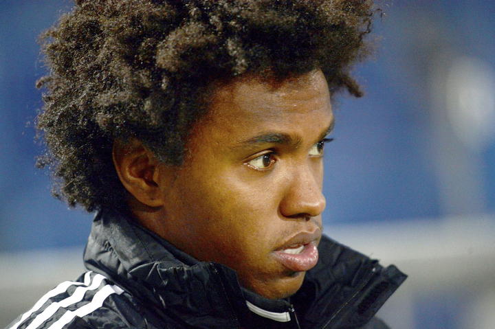 A través de un comunicado en su sitio web, el cuadro inglés confirmó que alcanzó un acuerdo con Willian y con el conjunto ruso Anzhi Makhachkala para el traspaso del brasileño. (Archivo)

