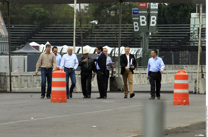 El delegado de Seguridad de la Fórmula Uno, Charlie Whiting, visitó ayer el Autódromo Hermanos Rodríguez, lo que incrementa aún más las posibilidades de que se confirme el Gran Premio de México. (Agencia Reforma)