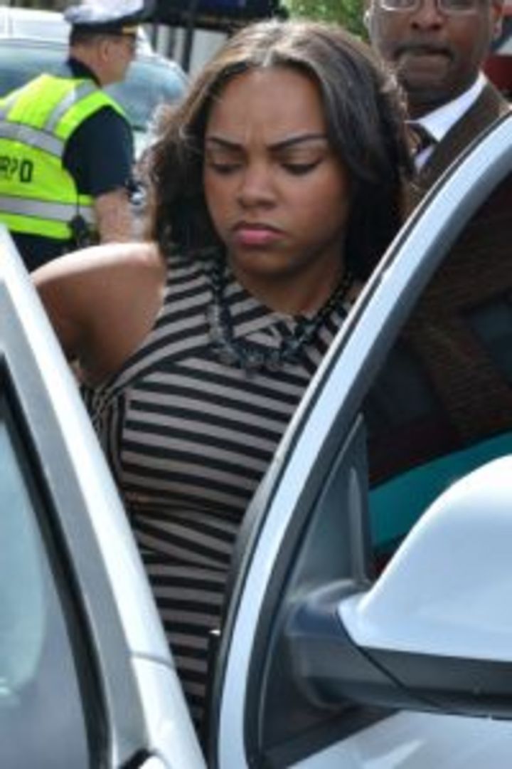Shayanna Jenkins está relacionada con el asesinato de Odin Lloyd. Novia de Aaron Hernández es acusada de perjurio 