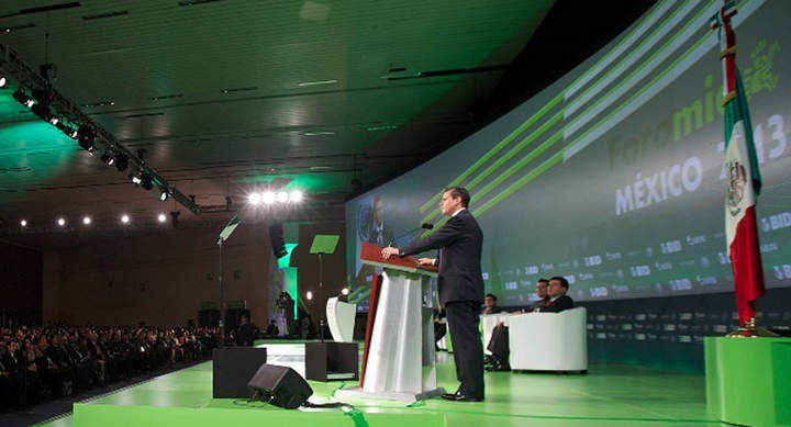 Peña Nieto señaló que cada una de las reformas facilitará la creación de más empresas y fortalecerá a las ya establecidas lo que ayudará a liberar el potencial económico del país.  (El Universal)
