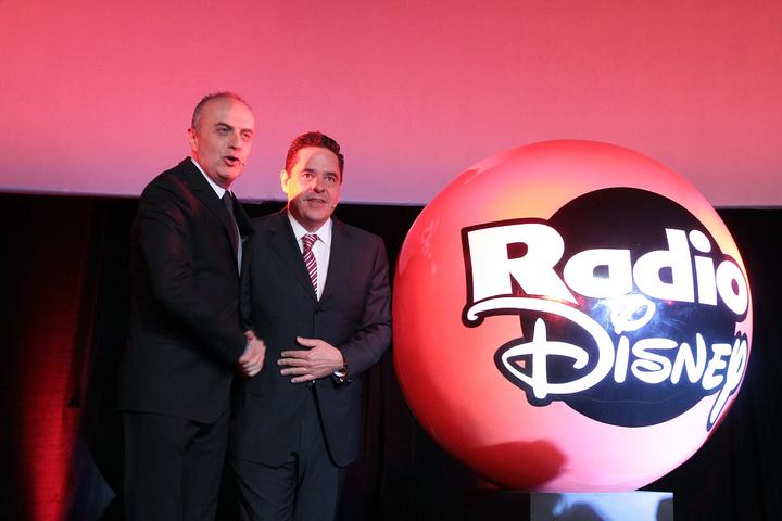 'La marca Disney siempre estuvo interesada en el capítulo México para emprender sus negocios y pasaron un poco más de 12 años de lucha por obtener una frecuencia radiofónica que hoy es realidad gracias a la alianza entre Grupo Acir y Disney Media Plus', destaca Arturo Pérez Gavito (Notimex).