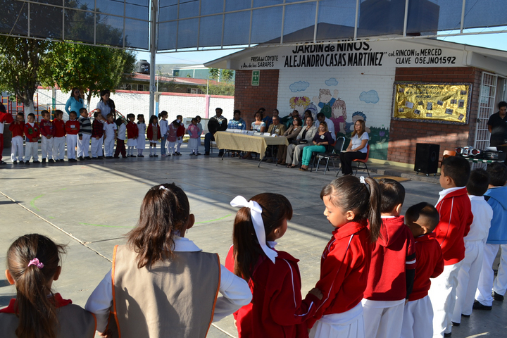 Identidad. Nombre identifica a las escuelas.