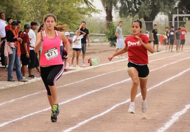 El Colegio Americano de Torreón  invita a su Segunda Competencia de Pista y Campo del 16 de noviembre. Colegio Americano invita a competencia