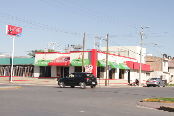 Asaltan 2 restaurantes y a clientes en Torreón