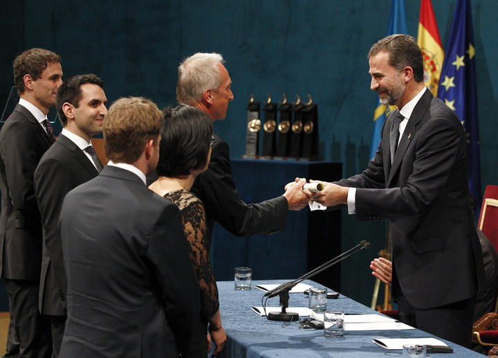 Actualmente está presidida por el biólogo celular Peter Gruss y sus institutos participan, además, en unos 2,000 proyectos de cooperación con casi 6,000 socios en más de cien países, entre ellos España, donde opera el observatorio astronómico de Calar Alto (Almería), junto al Consejo Superior de Investigaciones Científicas. (ARCHIVO)