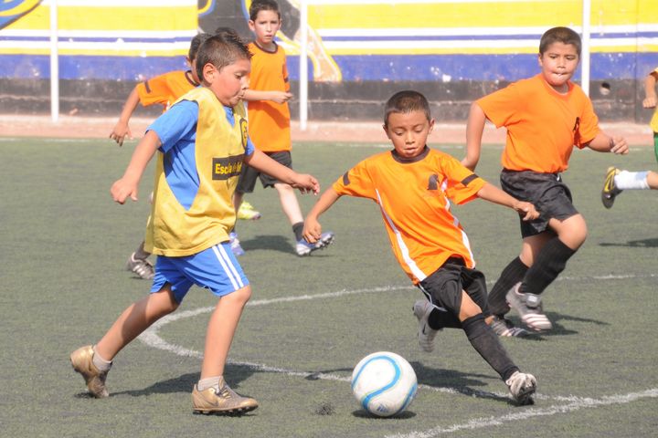 La capacitación futbolística para los niños continuará en crecimiento. Abre un nuevo centro la Escuela de Futbol América