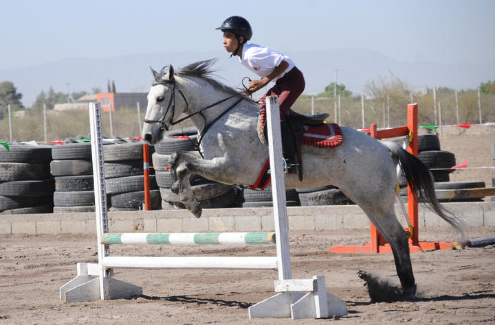 Rancho Hípico La Barranca invita a participar en el Concurso de Salto.