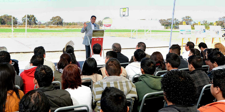 Estudios. Equipa Caldera Unipoli de Durango.