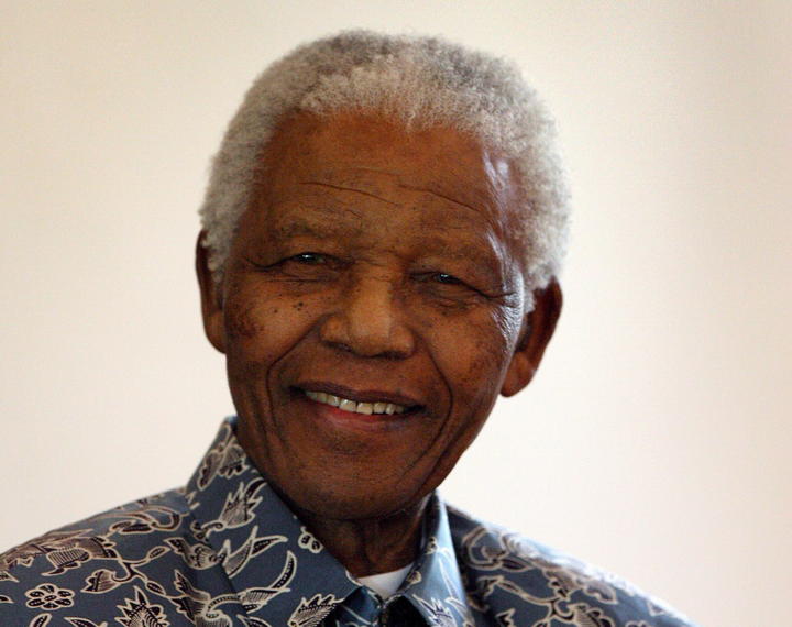 El también defensor de los derechos humanos murió hoy a los 95 años de edad tras una larga infección pulmonar. (ARCHIVO)