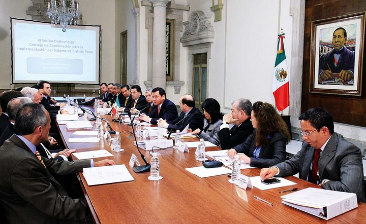 Sesión. El secretario de Gobernación, Miguel Ángel Osorio, presidió la sesión del Consejo de Coordinación para la Implementación del Sistema de Justicia Penal. 