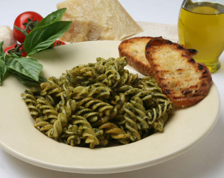 Fusilli al pesto