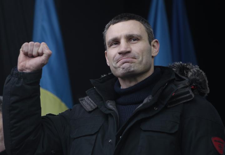 El ucraniano Vitali Klitschko fue nombrado campeón emérito del CMB.