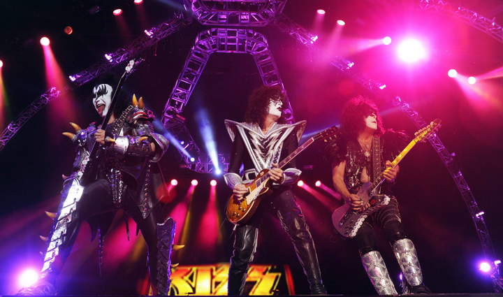 Kiss tuvo que esperar 15 años para poder entrar al Salón de la Fama pues eran elegibles desde 1999. (Archivo)