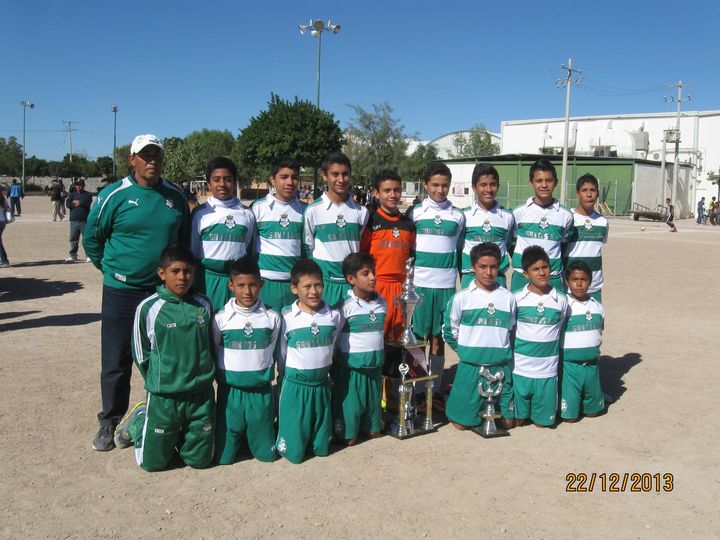 El equipo Santos Laguna 2001 superó en la final de la categoría Asqueles a sus hermanos del Santos Laguna-Oswaldo Sánchez por marcador de 1-0. Gana Santos Laguna 2001 y se corona