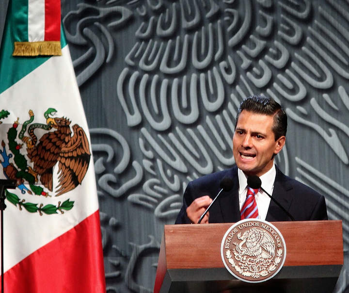 Peña Nieto reconoció el trabajo de la Policía Federal, así como el de la Marina y del Ejército pues destacó que con la integración de su trabajo se ha avanzado en materia de seguridad. (El Universal)