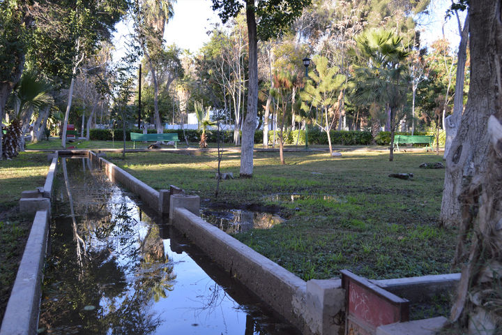 Canales. Cada día se aplican esquemas de aseo en canales de riego y todas las áreas verdes.