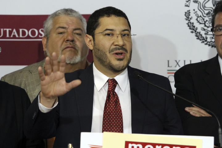 Morena listo para elecciones federales de 2015: Martí Batres
