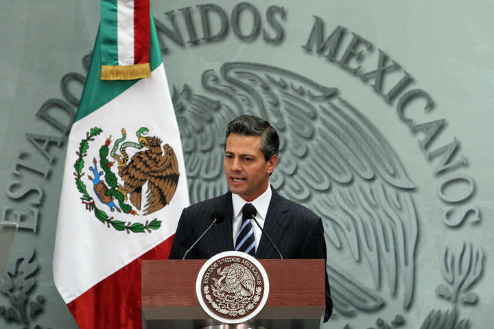 Peña Nieto resaltó los cambios estructurales hechos el año pasado y subrayó que “estas reformas son el punto de partida, a partir de aquí la prioridad es trabajar, esforzarnos y construir juntos”. (ARCHIVO)