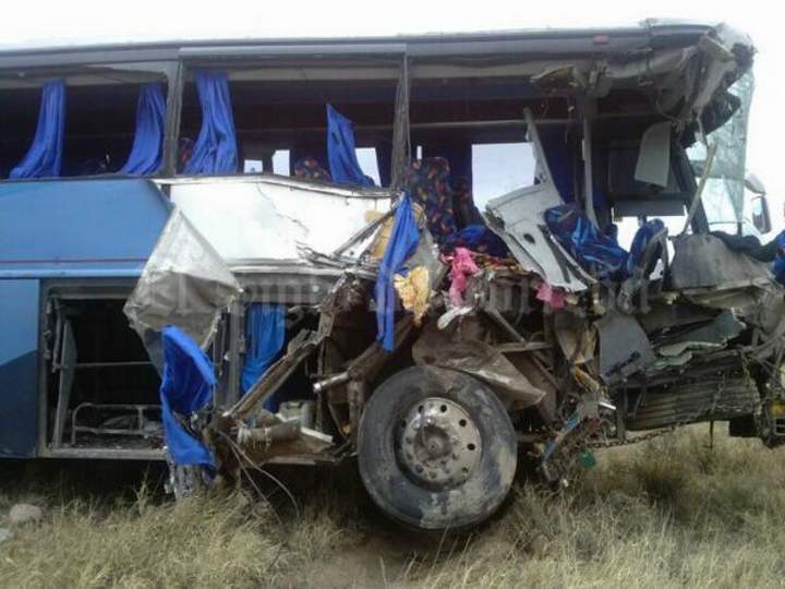 Autobús de Santos Sub 17 sufre trágico accidente en Cuencamé