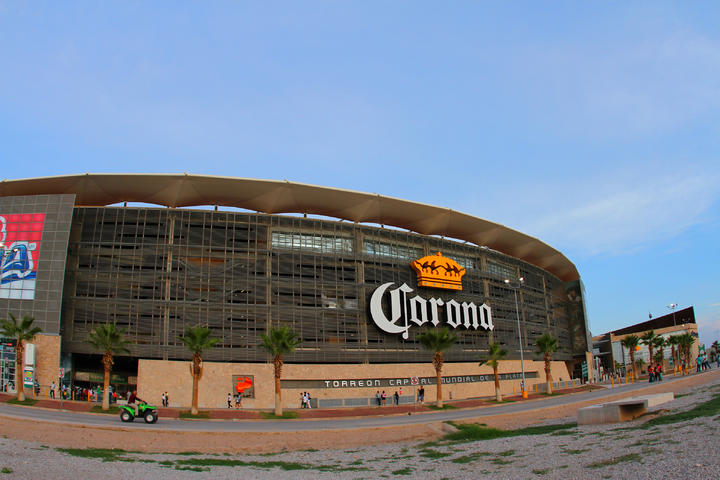 El último partido en el Estadio Corona sólo recibió una entrada de poco más de 14 mil aficionados. (Archivo)