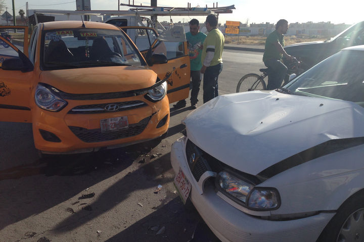Accidente. Tres mujeres resultaron lesionadas en un accidente vial registrado en el bulevar Rodríguez Triana.